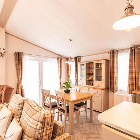 Hemingway With Hot Tub Lodge *