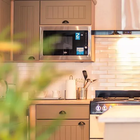 Hemingway With Hot Tub York